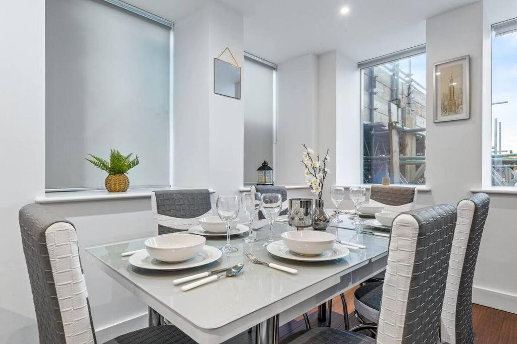 Sleep 7 20 Mins From London Waterloo Bp65 Apartment ภายนอก รูปภาพ